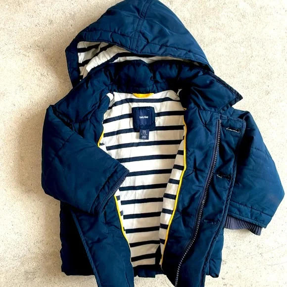 • Spring Vest Gap (18-24M) - Picture 2 of 4